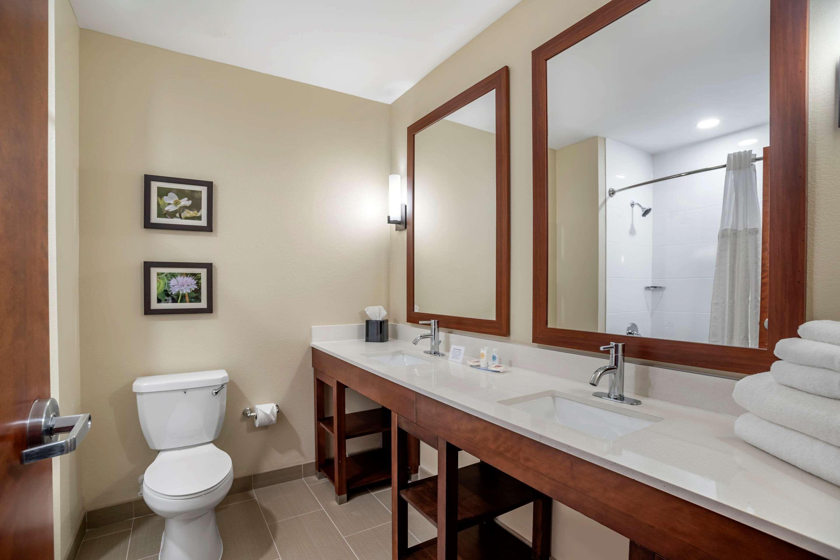 Comfort Inn & Suites Уинчестер Экстерьер фото