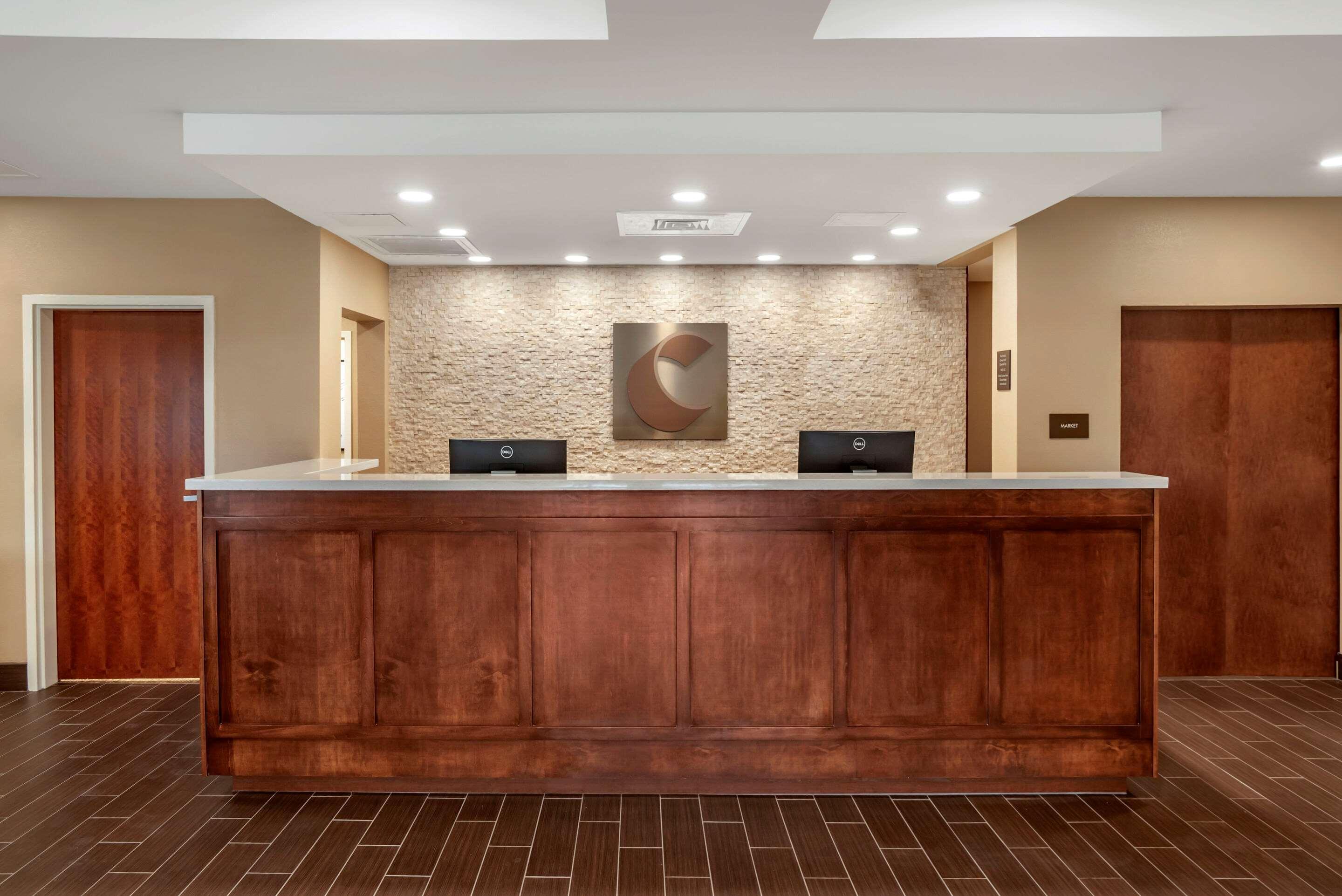 Comfort Inn & Suites Уинчестер Экстерьер фото